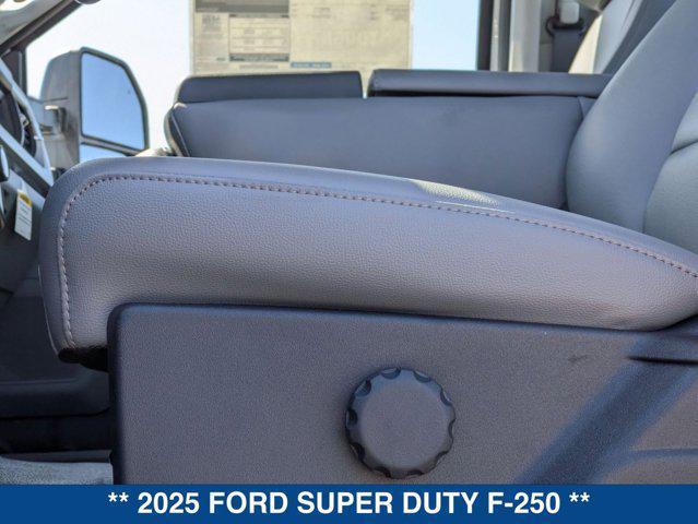 new 2025 Ford F-250 car, priced at $45,325
