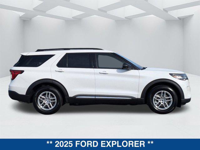 new 2025 Ford Explorer car, priced at $42,473