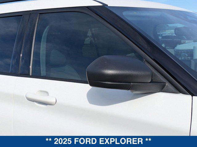 new 2025 Ford Explorer car, priced at $42,473