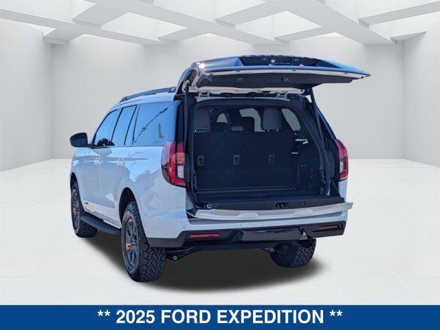 new 2025 Ford Expedition car, priced at $81,945