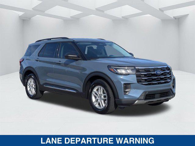 new 2025 Ford Explorer car, priced at $40,400