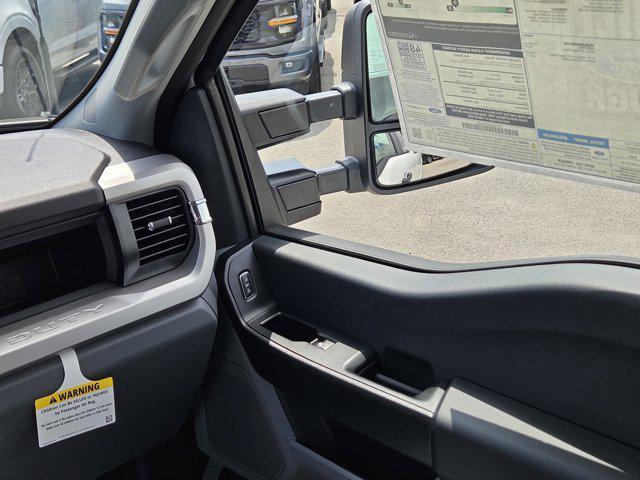 new 2025 Ford F-250 car, priced at $46,727