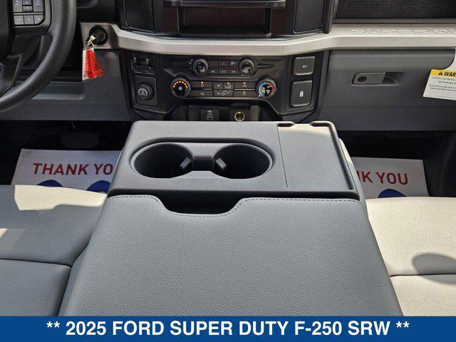 new 2025 Ford F-250 car, priced at $46,727