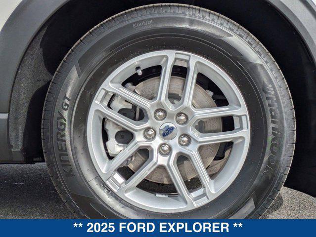 new 2025 Ford Explorer car, priced at $44,305