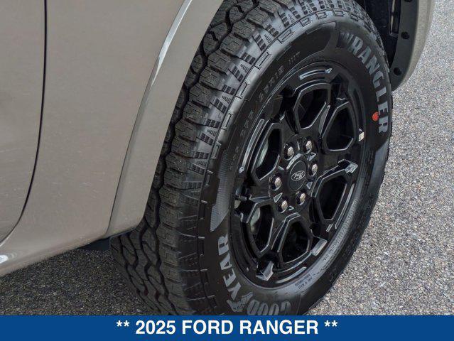 new 2025 Ford Ranger car, priced at $40,575