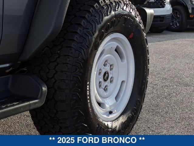 new 2025 Ford Bronco car, priced at $52,122
