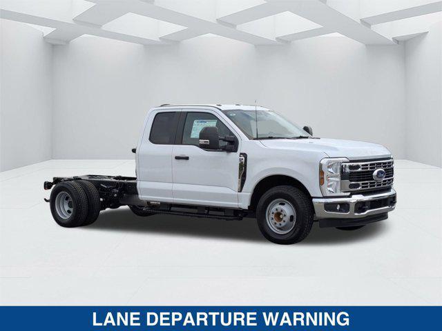new 2025 Ford F-350 car, priced at $56,405
