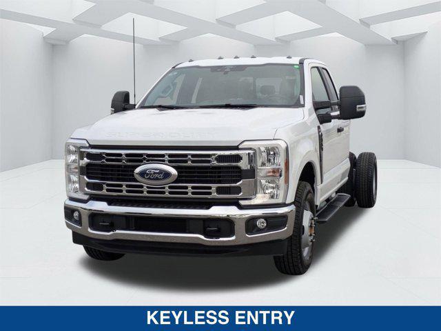 new 2025 Ford F-350 car, priced at $56,405