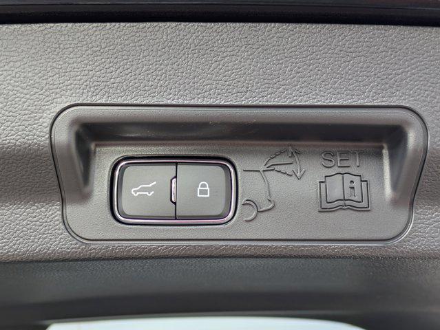 new 2025 Ford Explorer car, priced at $48,598