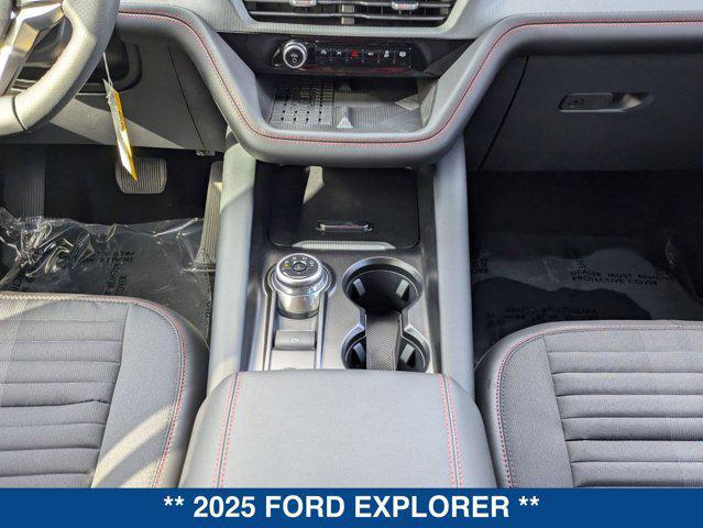 new 2025 Ford Explorer car, priced at $48,598