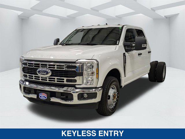 new 2025 Ford F-350 car, priced at $55,387