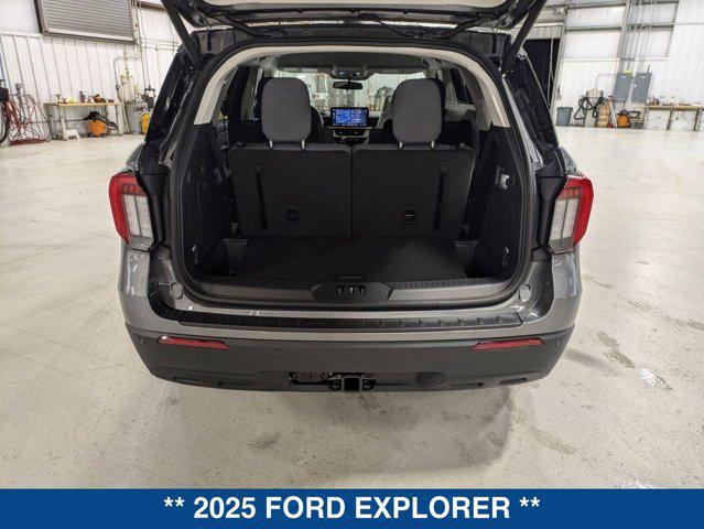 new 2025 Ford Explorer car, priced at $38,745