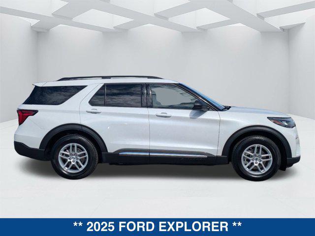 new 2025 Ford Explorer car, priced at $40,645