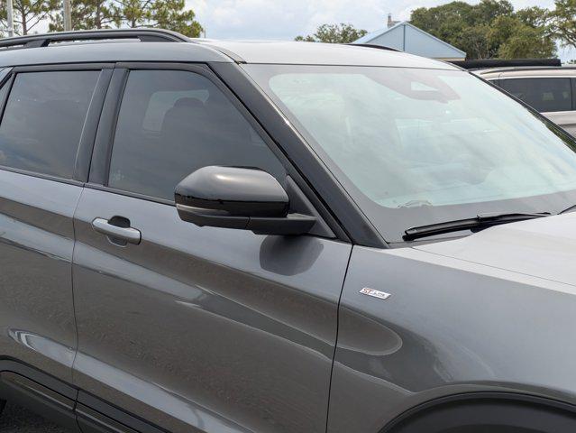 new 2025 Ford Explorer car, priced at $52,440