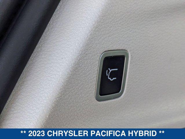 used 2023 Chrysler Pacifica Hybrid car, priced at $27,500