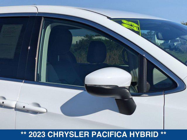 used 2023 Chrysler Pacifica Hybrid car, priced at $27,500
