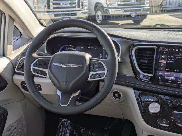 used 2023 Chrysler Pacifica Hybrid car, priced at $27,500