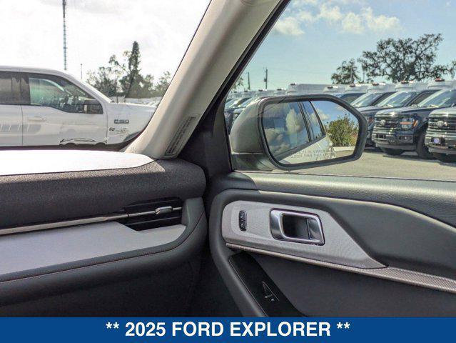 new 2025 Ford Explorer car, priced at $40,745