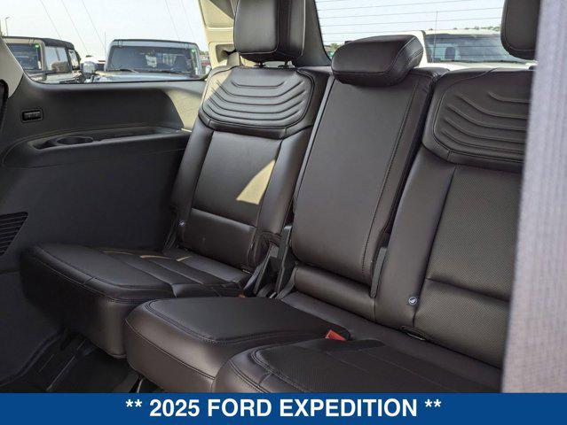 new 2025 Ford Expedition car, priced at $89,990