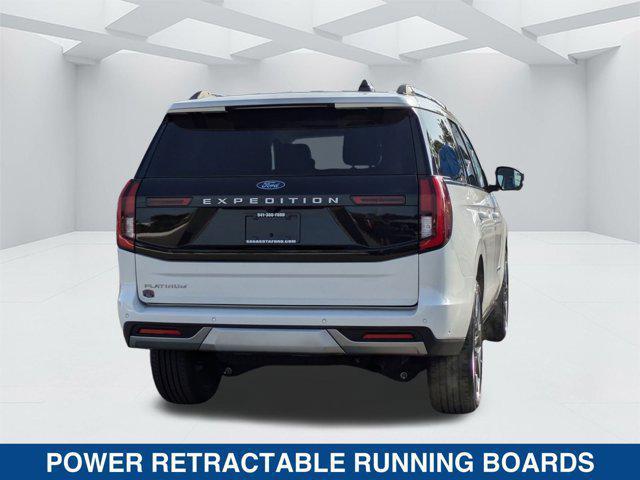 new 2025 Ford Expedition car, priced at $89,990