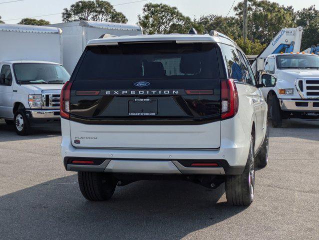new 2025 Ford Expedition car, priced at $89,990
