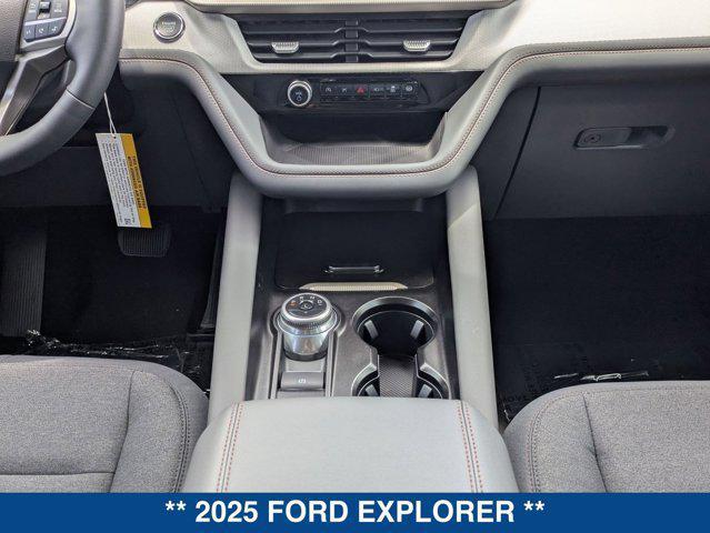 new 2025 Ford Explorer car, priced at $39,905