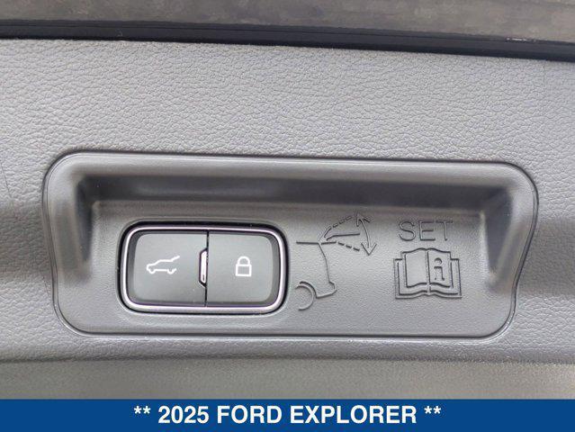new 2025 Ford Explorer car, priced at $39,905
