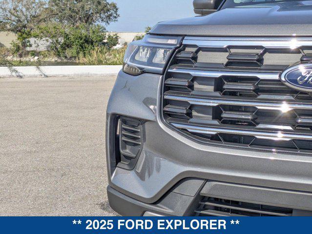 new 2025 Ford Explorer car, priced at $39,950