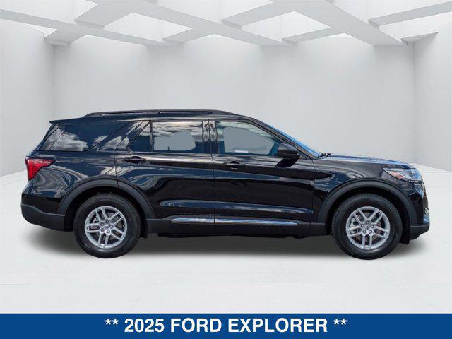 new 2025 Ford Explorer car, priced at $39,850