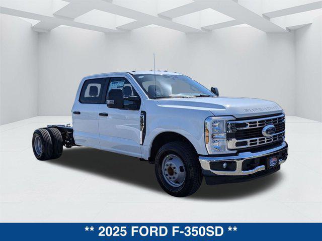 new 2025 Ford F-350 car, priced at $57,125