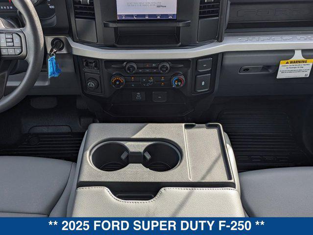 new 2025 Ford F-250 car, priced at $48,600