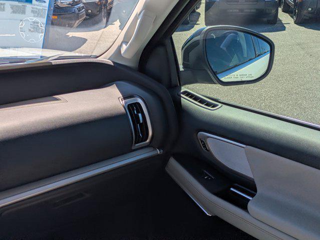 new 2025 Ford Expedition car, priced at $70,500