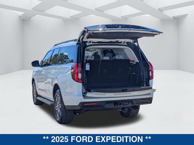 new 2025 Ford Expedition car, priced at $70,500