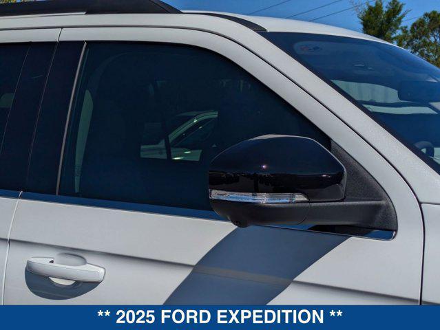new 2025 Ford Expedition car, priced at $70,500