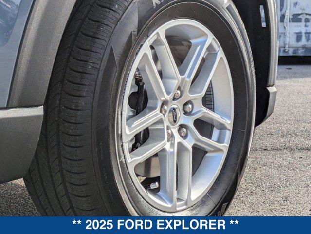 new 2025 Ford Explorer car, priced at $44,005