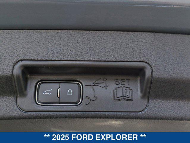 new 2025 Ford Explorer car, priced at $44,005