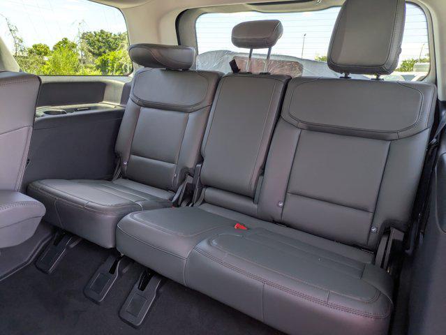 new 2025 Ford Expedition car, priced at $68,365
