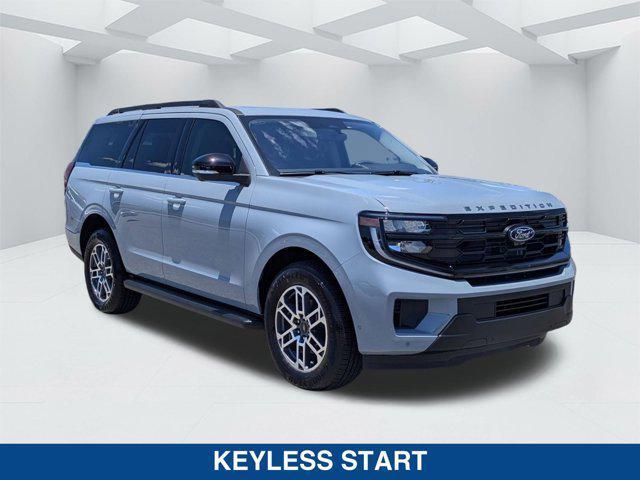 new 2025 Ford Expedition car, priced at $68,365