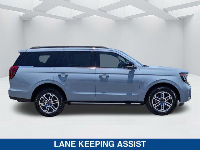 new 2025 Ford Expedition car, priced at $68,365