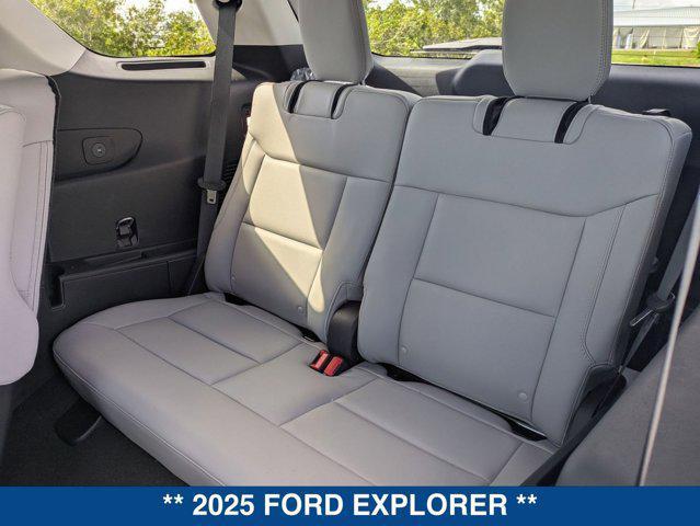 new 2025 Ford Explorer car, priced at $44,220