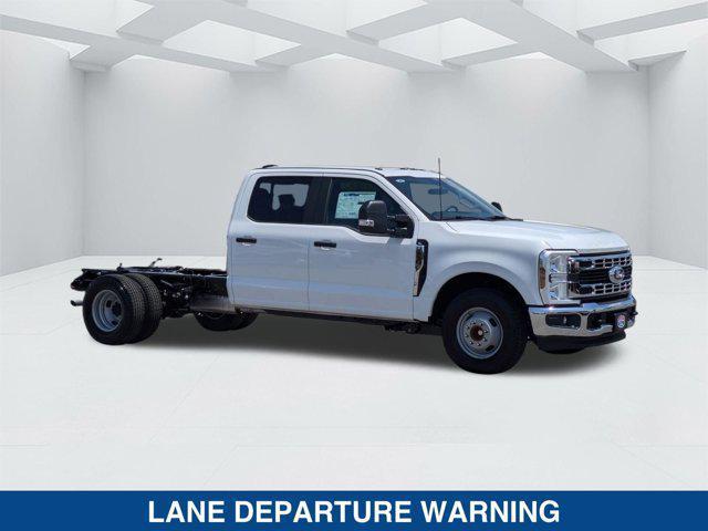new 2025 Ford F-350 car, priced at $55,125
