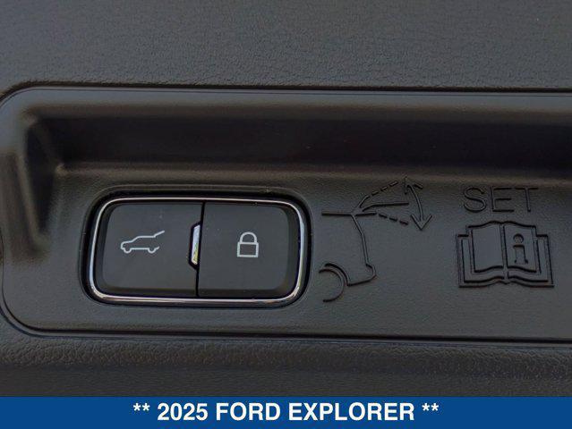 new 2025 Ford Explorer car, priced at $44,834