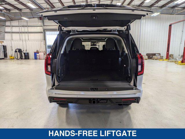 new 2025 Ford Expedition Max car, priced at $70,370