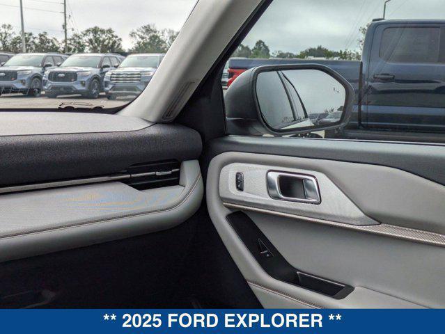 new 2025 Ford Explorer car, priced at $44,305