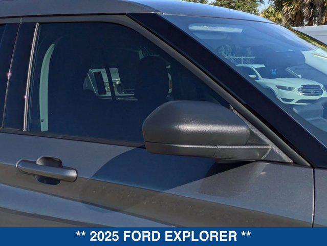 new 2025 Ford Explorer car, priced at $39,905