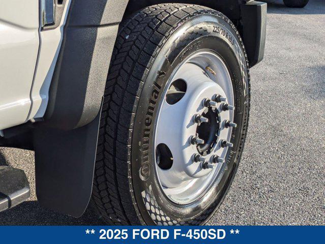 new 2025 Ford F-450 car, priced at $61,460