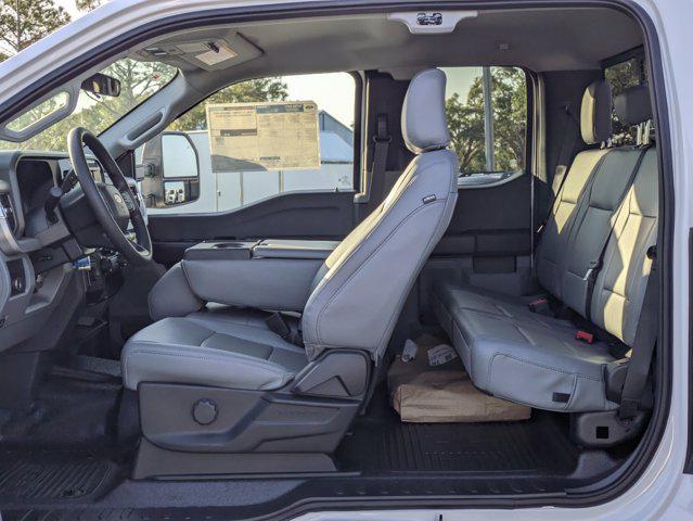new 2025 Ford F-450 car, priced at $61,460
