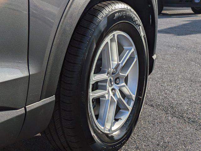 new 2025 Ford Explorer car, priced at $38,544