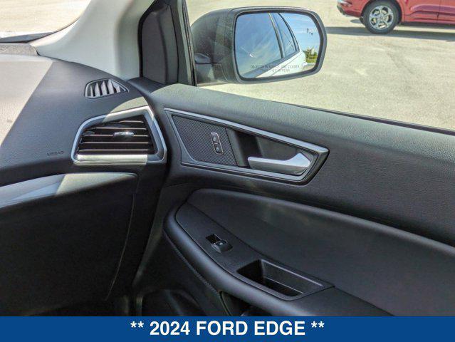 new 2024 Ford Edge car, priced at $32,060