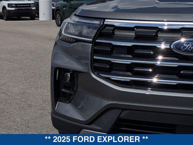 new 2025 Ford Explorer car, priced at $43,425